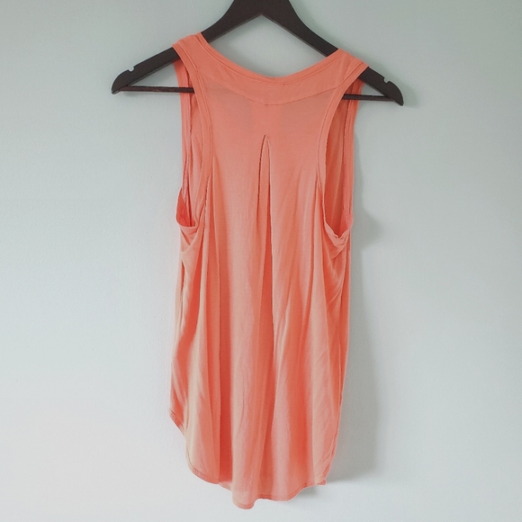 SPORTY Coral Tank Top - Picture 3 of 4